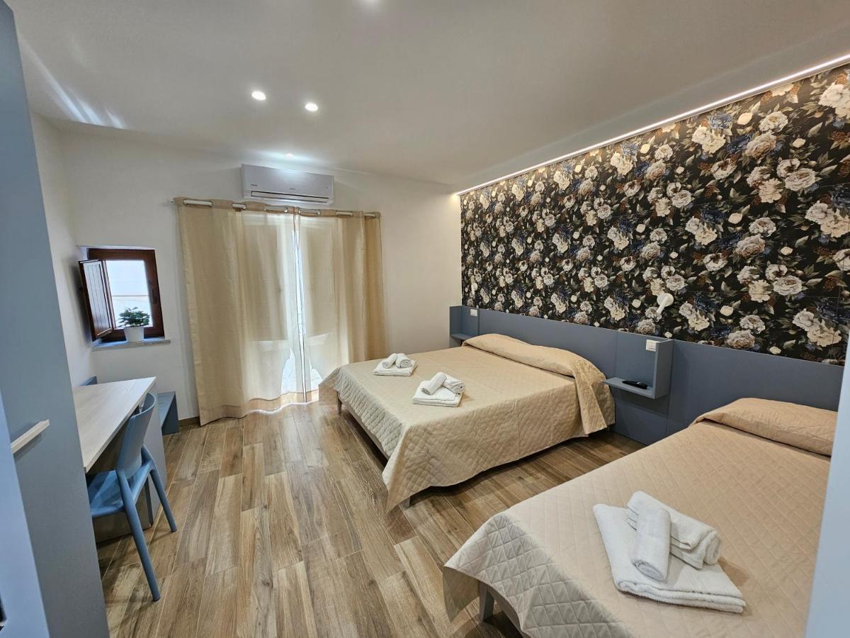 Hotel Zaffiro'S House à Cefalù Extérieur photo